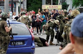  اسرائيل هيوم: ضعف الحكومة الروسية سيستمر رغم توقف التمرد