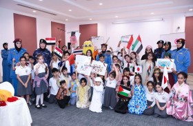 شرطة رأس الخيمة النسائية تحتفي بيوم الطفل العالمي