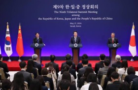 اتفاق ثلاثي على «نزع السلاح النووي من شبه الجزيرة الكورية» 