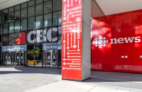 رداً على ماسك الإذاعة الكندية توقف حسابها على تويتر