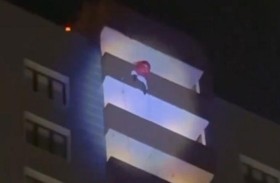 مصرع «بابا نويل» بالسقوط من الطابق الـ24