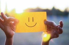 ما سر الحياة السعيدة؟.. سؤال تجيب عليه طبيبة تخطت الـ100 عام