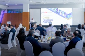 كلية العلوم الإنسانية والاجتماعية بجامعة الإمارات تنظم خلوة «معًا من أجل مجتمع المعرفة» 