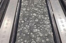 العلماء يحصلون على أعمق عينة صخرية من وشاح الأرض 