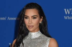 كيم كارداشيان تفكر بطلب تجريد كانييه ويست من الحضانة القانونية