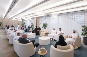 بلدية دبي تستعرض خططها ومشاريعها لتطوير البنية التحتية والخدمات