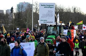 250 ألف شخص يتظاهرون ضد اليمين المتطرف في ألمانيا 