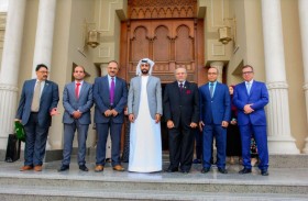 محمد بن نهيان بن مبارك يزور اتحاد الآثاريين العرب في القاهرة