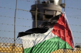 50 معتقلا فلسطينيا يضربون عن الطعام 