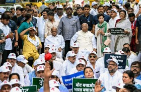  اعتقال العشرات من قادة المعارضة الهندية خلال احتجاج 