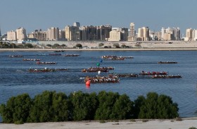 450 بحارا يرسمون لوحة الماضي في قوارب التجديف اليوم