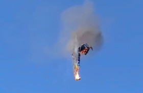 منطاد يحترق في الجو.. ومصرع 8 أشخاص 