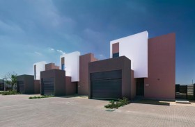 « أرادَ» تبدأ بتسليم 114 منزلاً في تجمّع فلل سراب 2 في مجتمع الجادة المتكامل بقلب الشارقة