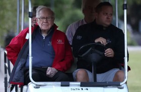 مخيم صيفي لأصحاب المليارات  