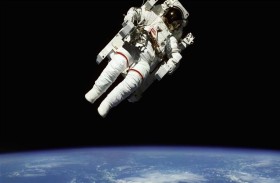 كيف يعبث السفر عبر الفضاء بالدماغ البشري ؟ 