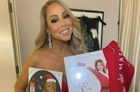 رقم قياسي لأغنية ماريا كاري الميلادية 