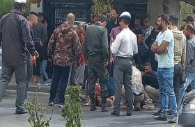 يطعن خطيبته ويحاول الانتحار