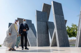 خليفة بن طحنون يستقبل وزير الأمن الغيني في واحة الكرامة