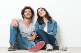 المتشابهون «جينيَّاً» فرصهم أكبر للقاء والزواج!