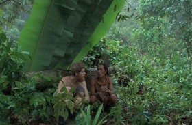 يترك الحياة الحضرية ليعيش مع قبيلة بدائية