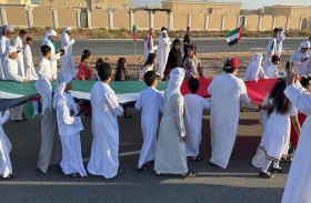 أهالي بطين السمر في رأس الخيمة يحتفلون بـعيد الاتحاد 53