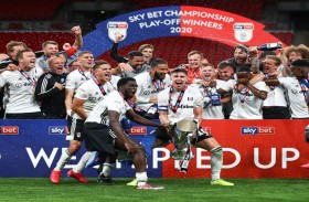 فولهام إلى الدرجة الممتازة