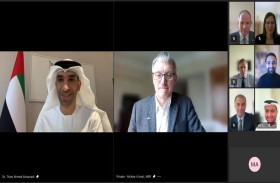 ثاني الزيودي يبحث مع وزير الأعمال والتجارة الاسكتلندي تعزيز آفاق التعاون الاقتصادي والتجاري 