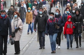 روسيا تشهد انخفاضا في عدد الإصابات والوفيات بكورنا