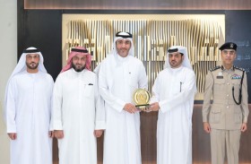 شرطة الشارقة وهيئة الموانئ تعززان تعاونهما في تنظيم العمل بالمنافذ
