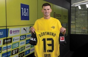 دورتموند يُعزّز صفوفه  بلاعب الوسط غروس 