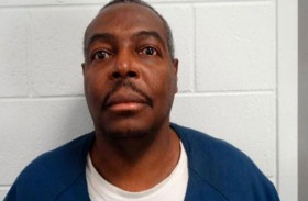 عاش عقودا بالسجن.. وقتله الفيروس قبل الخروج بأيام