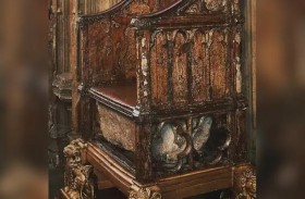 كرسي تتويج تشارلز.. ترميم شاق لتحفة بريطانيا التاريخية