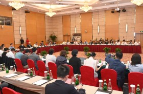 تفاهم بين غرف دبي والاتحاد الصيني لصناعة الآلات