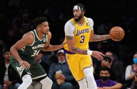 إصابة أنتوني ديفيس تبعده 4 أسابيع 