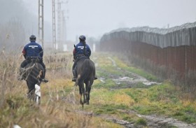 العثور على 17 مهاجرا مكدسين في شاحنة