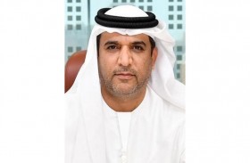 مالية دبي: سداد رسوم المعاملات الحكومية ببطاقات الخصم المباشر