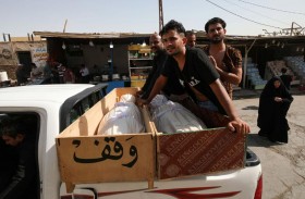 في انتظار دفن موتاهم.. العراقيون يحمّلون الحكومة مسؤولية حريق المستشفى 