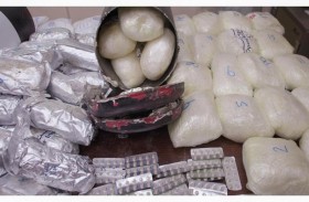 «جمارك الشارقة» تُحبط تهريب 93.3 كيلوغراما من الكريستال المخدر و 3000 قرص مخدر من الميثادون إلى الدولة