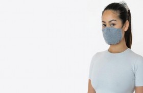 لماذا يصاب البعض بالتهاب الحلق جرّاء ارتداء الكمامة؟