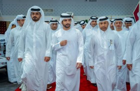 حمدان بن محمد يزور معرض كتارا الدولي للصيد والصقور في الدوحة