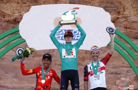 «الإمارات للدراجات» يصعد منصة التتويج في جولة السعودية
