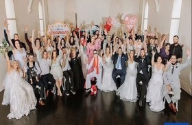 حفل زفاف جماعي مدهش في أستراليا