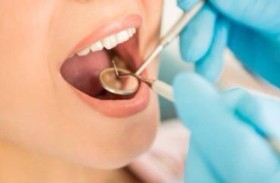 عامل نظافة ينتحل صفة طبيب.. والمريض دفع الثمن