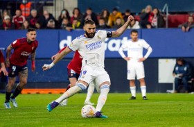 بنزيمة يهدر ركلتي جزاء في فوز الريال على أوساسونا 