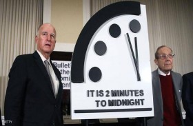 علماء يقدّمون ساعة القيامة