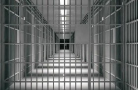 السجن 20 عاماً لوالدين بعد وفاة رضيعهما جوعاً