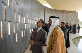 ذياب بن محمد بن زايد يستقبل رئيس وزراء باكستان في واحة الكرامة