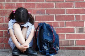 طفلة تشنق نفسها بسبب التنمر 