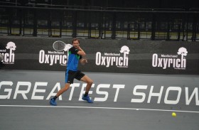 فريقا كايتس وإيجلز يتنافسان على لقب دوري التنس العالمي في أبوظبي