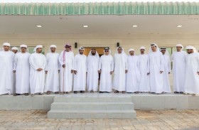 هزاع بن زايد يزور مطر حمد بن عميرة الشامسي في استراحته بمنطقة العين